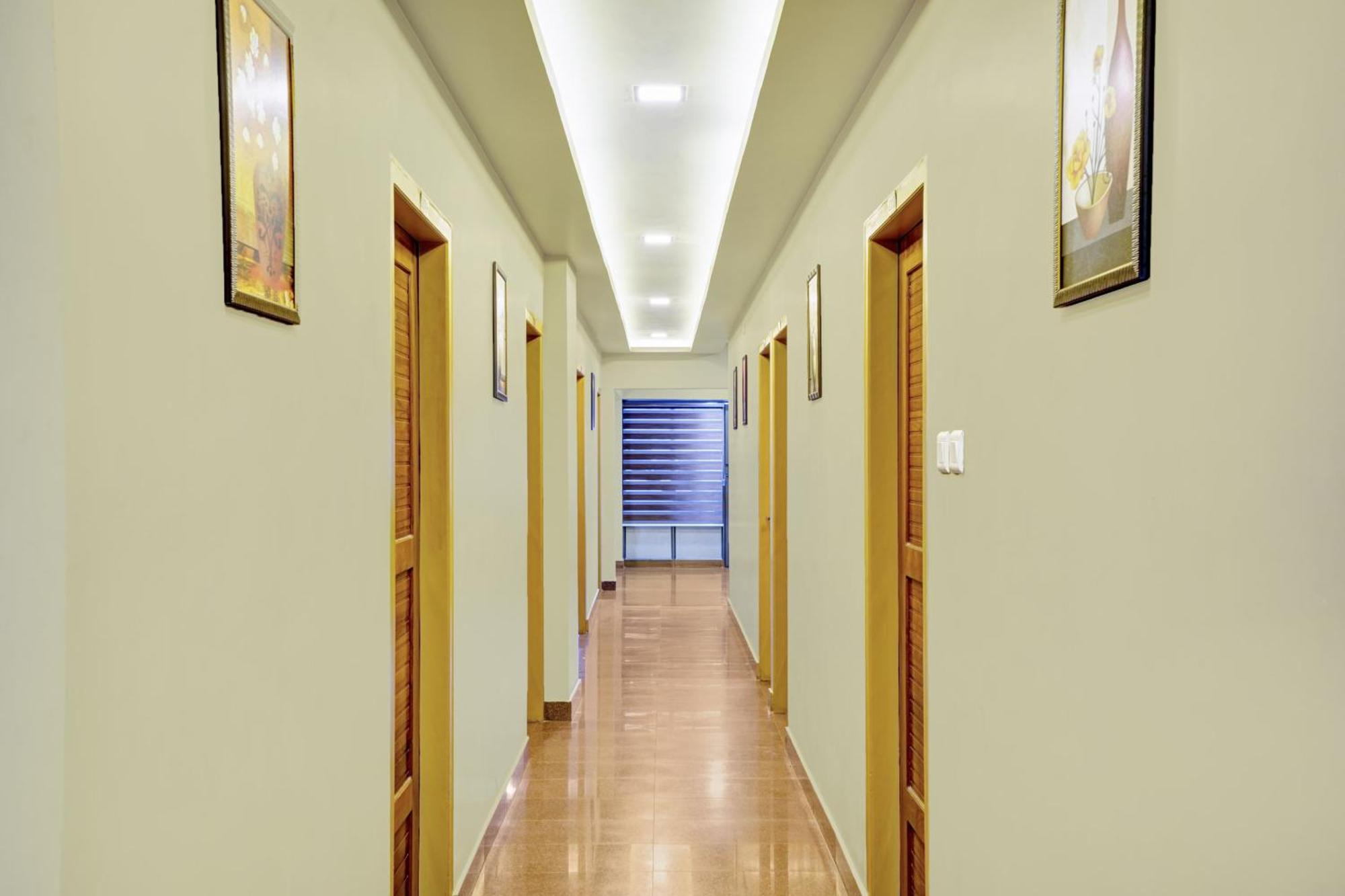 Hotel O Century Regency Kochi Extérieur photo