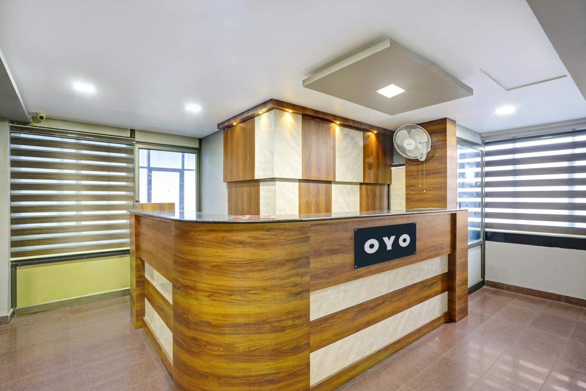 Hotel O Century Regency Kochi Extérieur photo